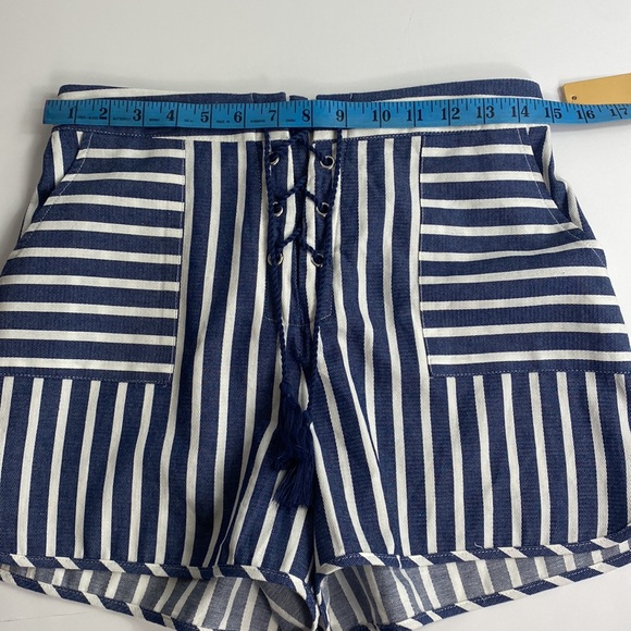 TAKARA SHORTS HIGH-WAISTED STRIPE NWT MEDIUM - Picture 8 of 11